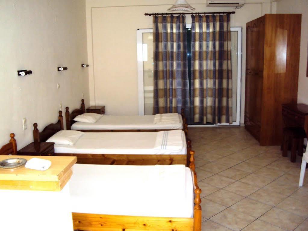 Panorama Complex 2* Kávos